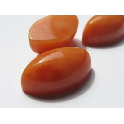 Oval cabochon - 25x15 mm.
